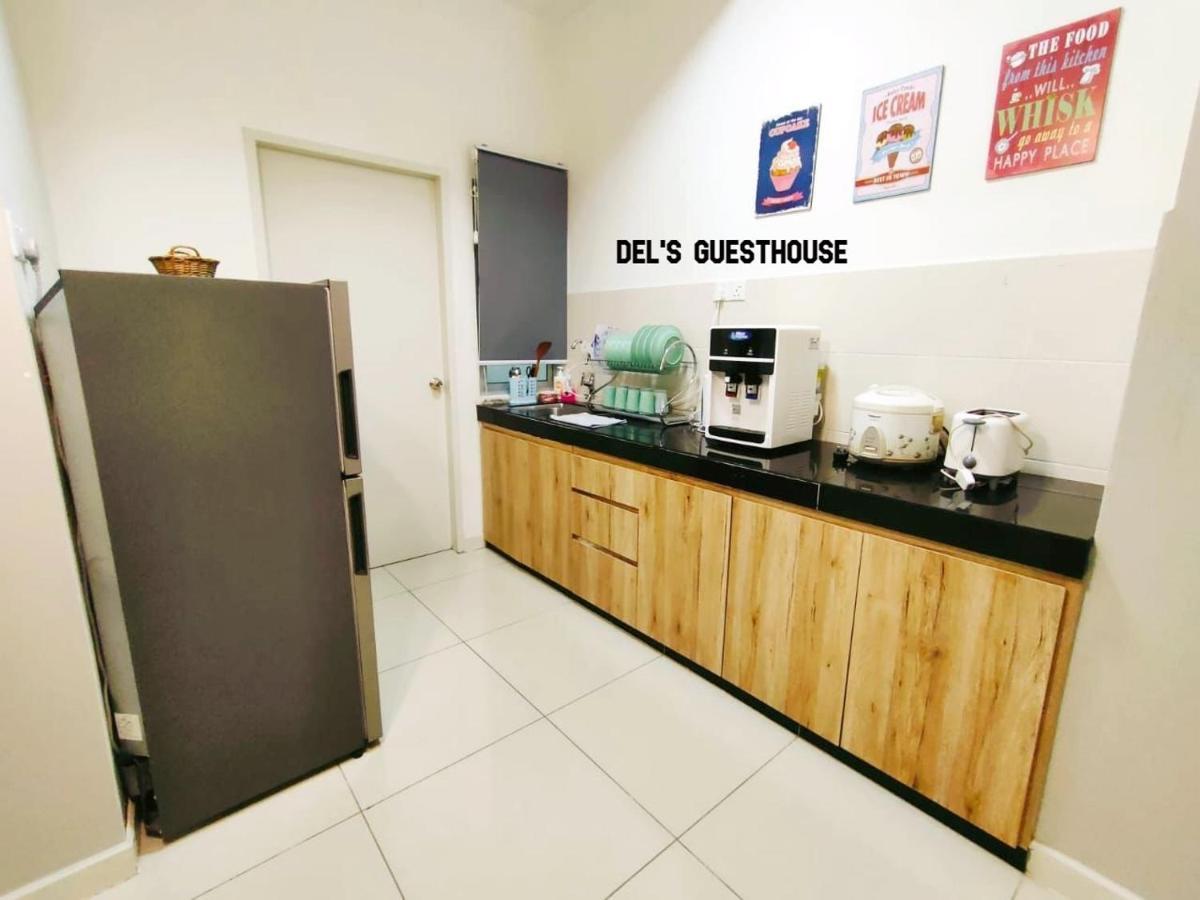 Del'S Guesthouse @ Southville Same Level With Pool Fits 8 Bangi Eksteriør bilde