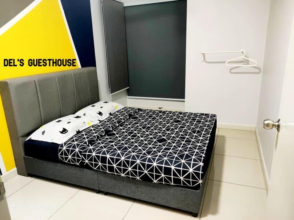Del'S Guesthouse @ Southville Same Level With Pool Fits 8 Bangi Eksteriør bilde